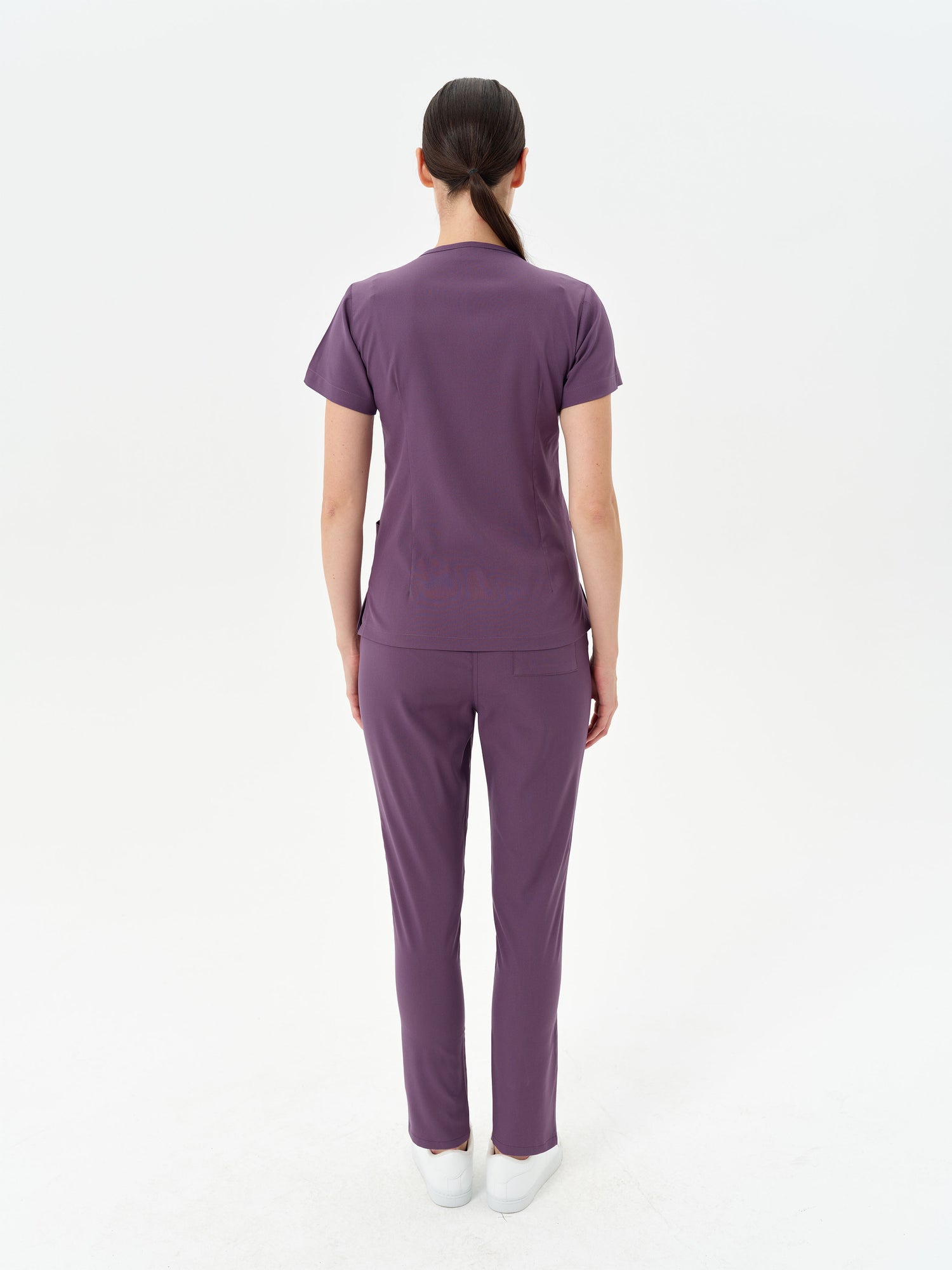 Eflatun Secundus Fit scrubs - detay görünüm ve modern kesim