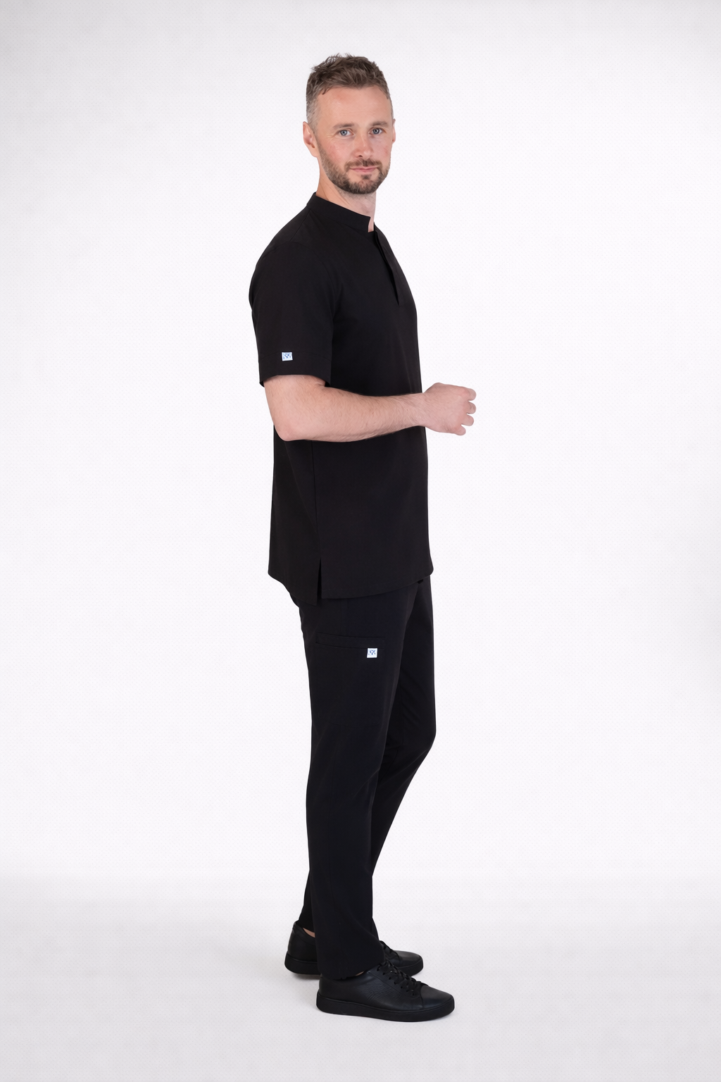 Secundus Siyah Hakim Yakalı Kanguru Cepli Erkek Scrubs Takım | Medikal İş Kıyafeti | Mole Uniform