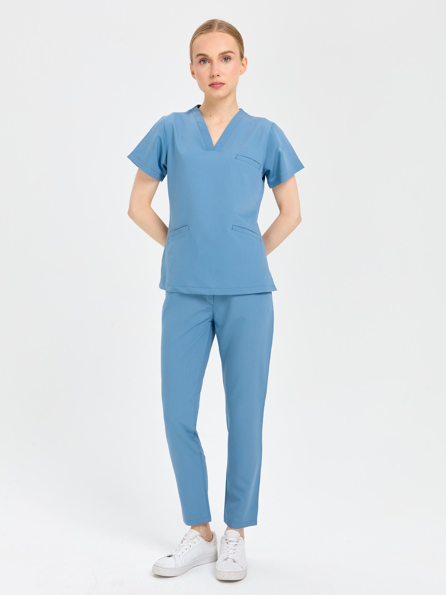 Primus Fit buz mavisi scrubs takımı - premium medikal üniforma seti Moleuniform
