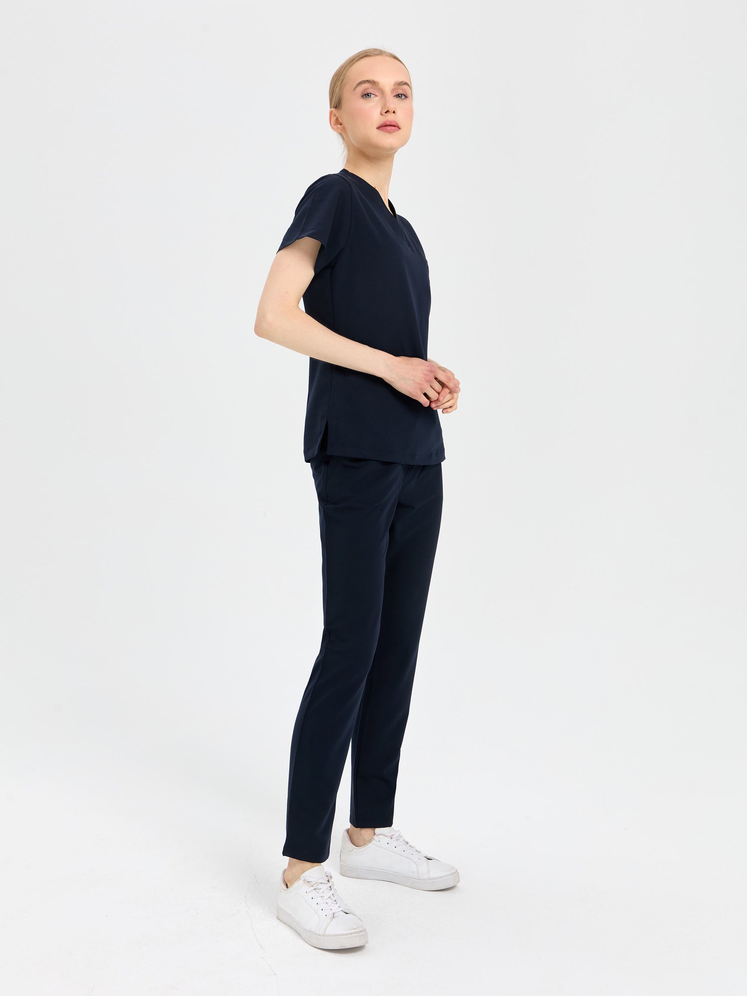 Primus Fit lacivert scrubs - yan görünüm ve klasik renk