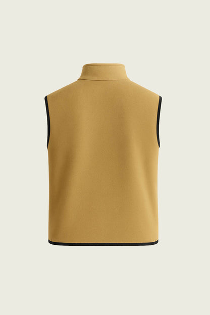 Bej is yelegi kaliteli polar kumas yapisi ve fermuar detaylari - Mole Uniform Bursa.