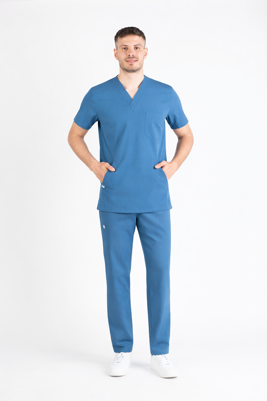 Toptan indigo V yakalı kanguru cepli erkek scrubs takımı - Secundus serisi orta segment kaliteli medikal iş kıyafeti.